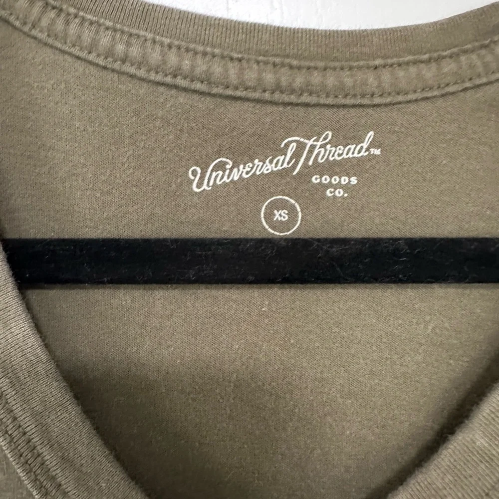 3 v-neck tops - Picture 7 of 7